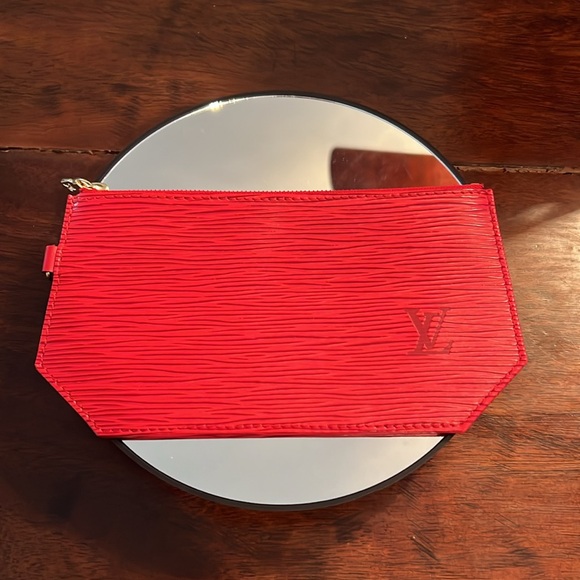 🏆LOUIS VUITTON Epi Bucket Bag Sac D’epaule with Pochette Castilian Red - Picture 10 of 13